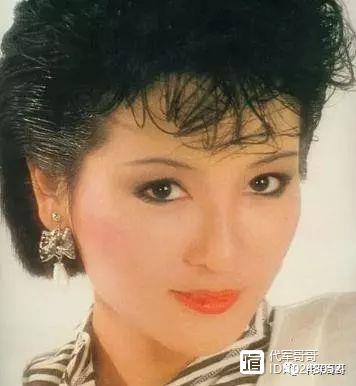 她是知名艳星，谢贤娶过她，赌王爱过她，如今66岁魅力不输当年！